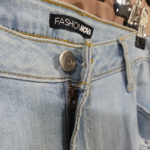 Fashion Nova size 15 2 tone flare Jeans. - Picture 2 of 4